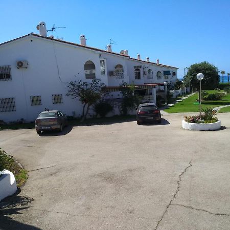 Bungalow Charo Torre de Benagalbon Exterior foto